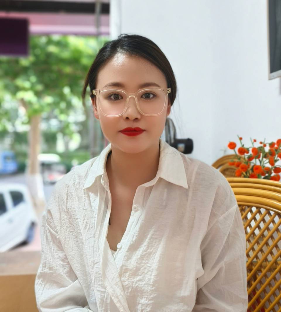 徐雯婷