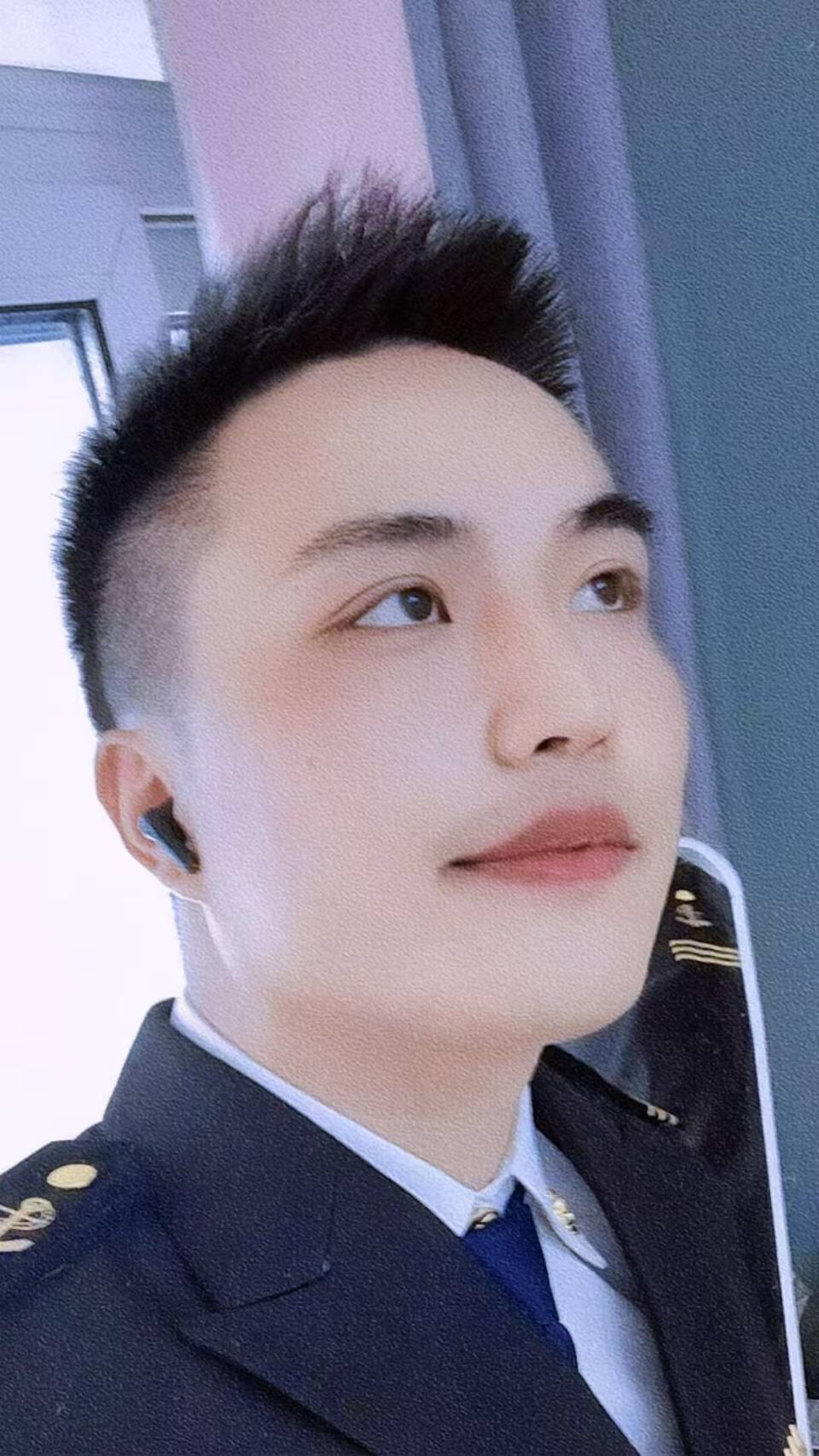 刘鹏